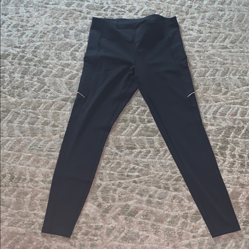 Fast and Free Reflective High Rise black leggings.